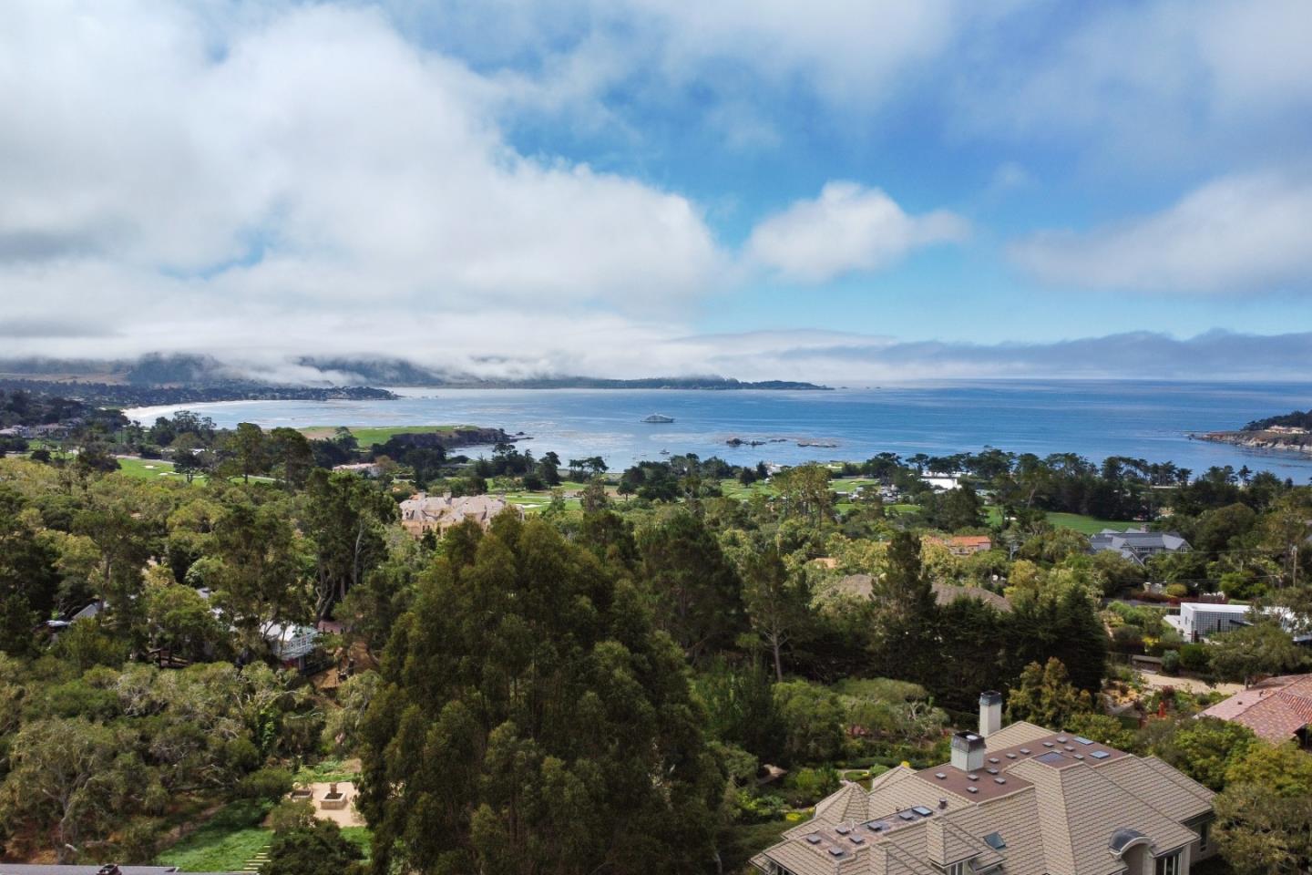 Detail Gallery Image 4 of 74 For 1519 Riata Rd, Pebble Beach,  CA 93953 - 5 Beds | 5/3 Baths