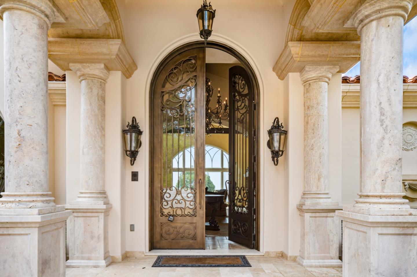 Detail Gallery Image 5 of 74 For 1519 Riata Rd, Pebble Beach,  CA 93953 - 5 Beds | 5/3 Baths
