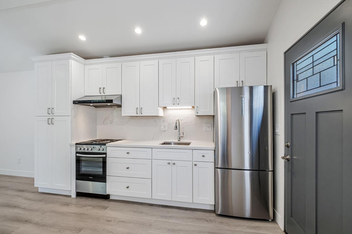 Detail Gallery Image 17 of 34 For 216 2nd Ave, Santa Cruz,  CA 95062 - 1 Beds | 1 Baths
