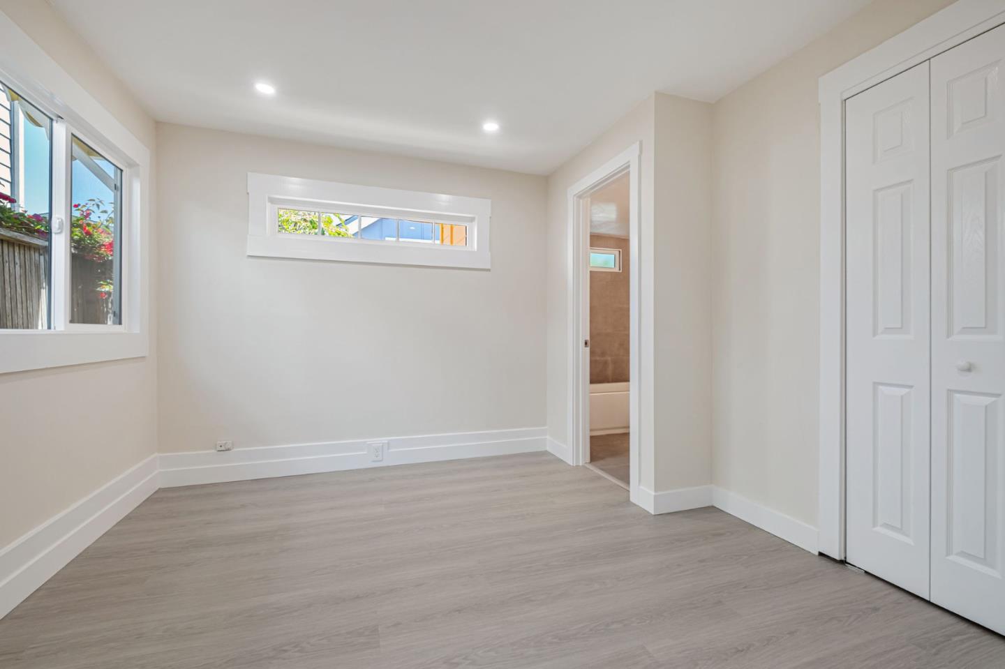Detail Gallery Image 22 of 34 For 216 2nd Ave, Santa Cruz,  CA 95062 - 1 Beds | 1 Baths