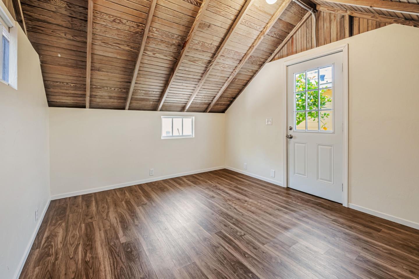 Detail Gallery Image 31 of 34 For 216 2nd Ave, Santa Cruz,  CA 95062 - 1 Beds | 1 Baths
