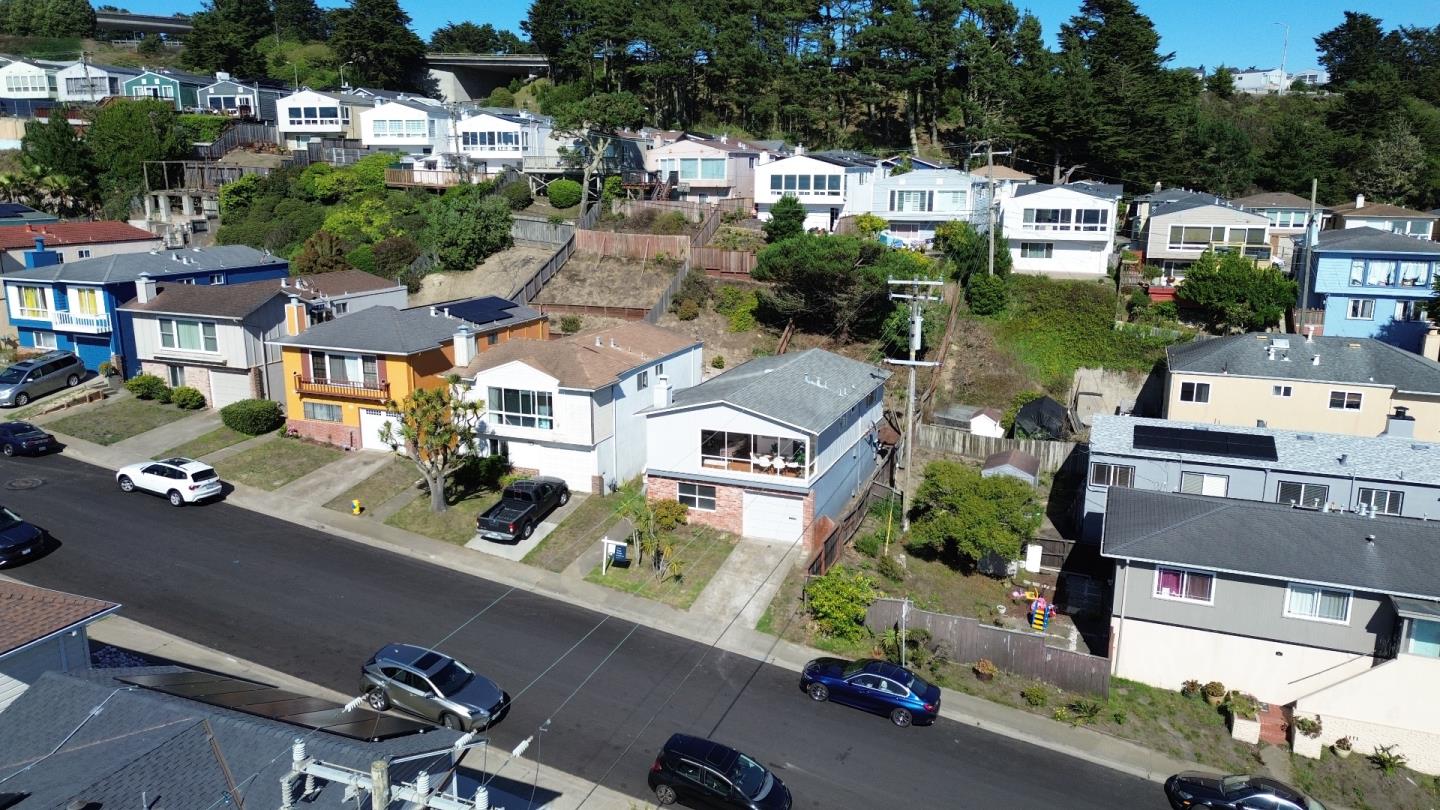 Detail Gallery Image 18 of 21 For 95 Clearview Dr, Daly City,  CA 94015 - 3 Beds | 1 Baths