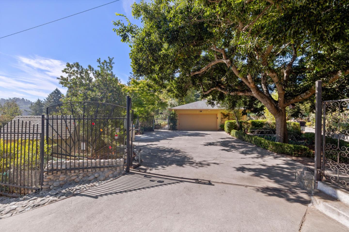 Detail Gallery Image 23 of 29 For 1970 Cox Rd, Aptos,  CA 95003 - 4 Beds | 2/1 Baths