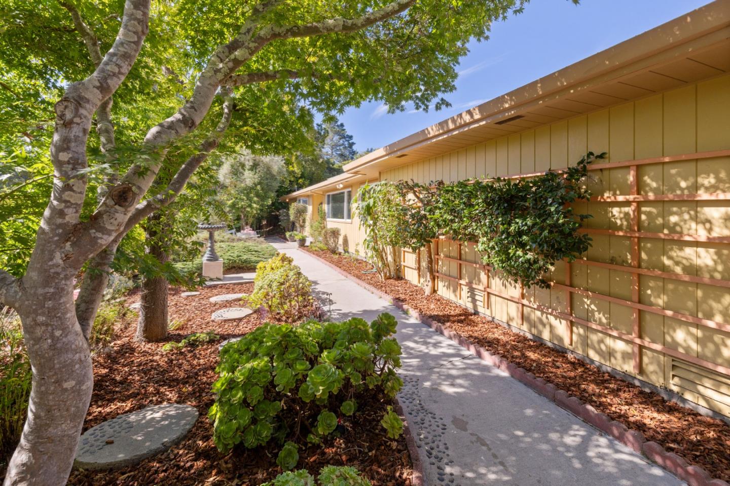 Detail Gallery Image 3 of 29 For 1970 Cox Rd, Aptos,  CA 95003 - 4 Beds | 2/1 Baths