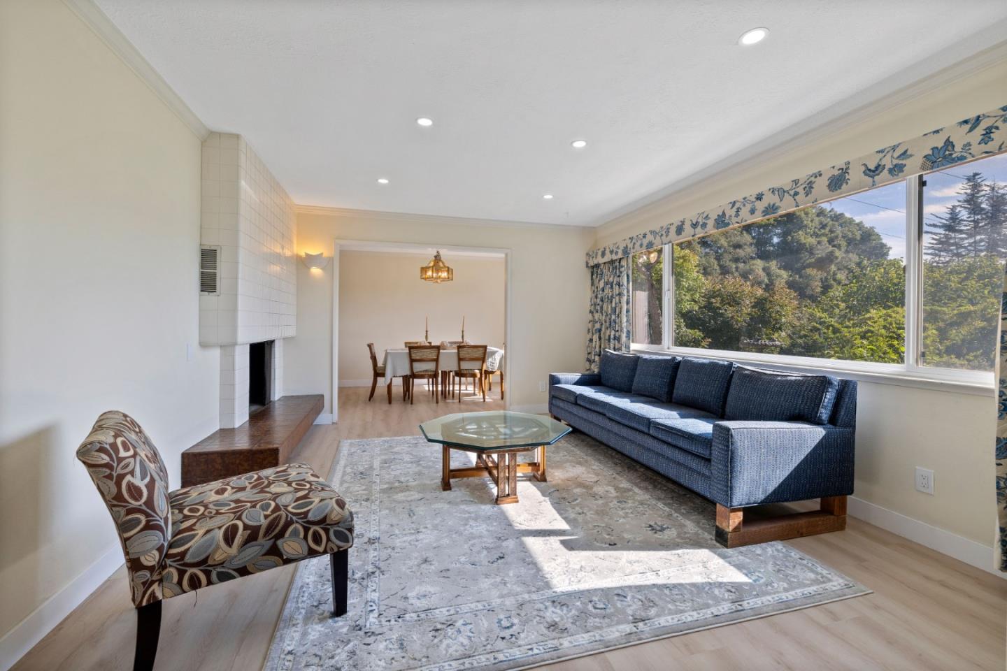 Detail Gallery Image 5 of 29 For 1970 Cox Rd, Aptos,  CA 95003 - 4 Beds | 2/1 Baths