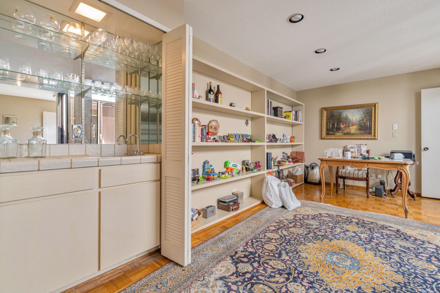 Detail Gallery Image 11 of 41 For 2445 Sharon Oaks Dr, Menlo Park,  CA 94025 - 2 Beds | 2 Baths
