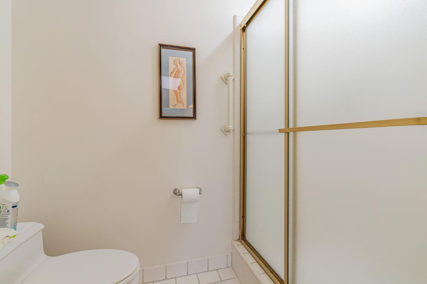 Detail Gallery Image 28 of 41 For 2445 Sharon Oaks Dr, Menlo Park,  CA 94025 - 2 Beds | 2 Baths