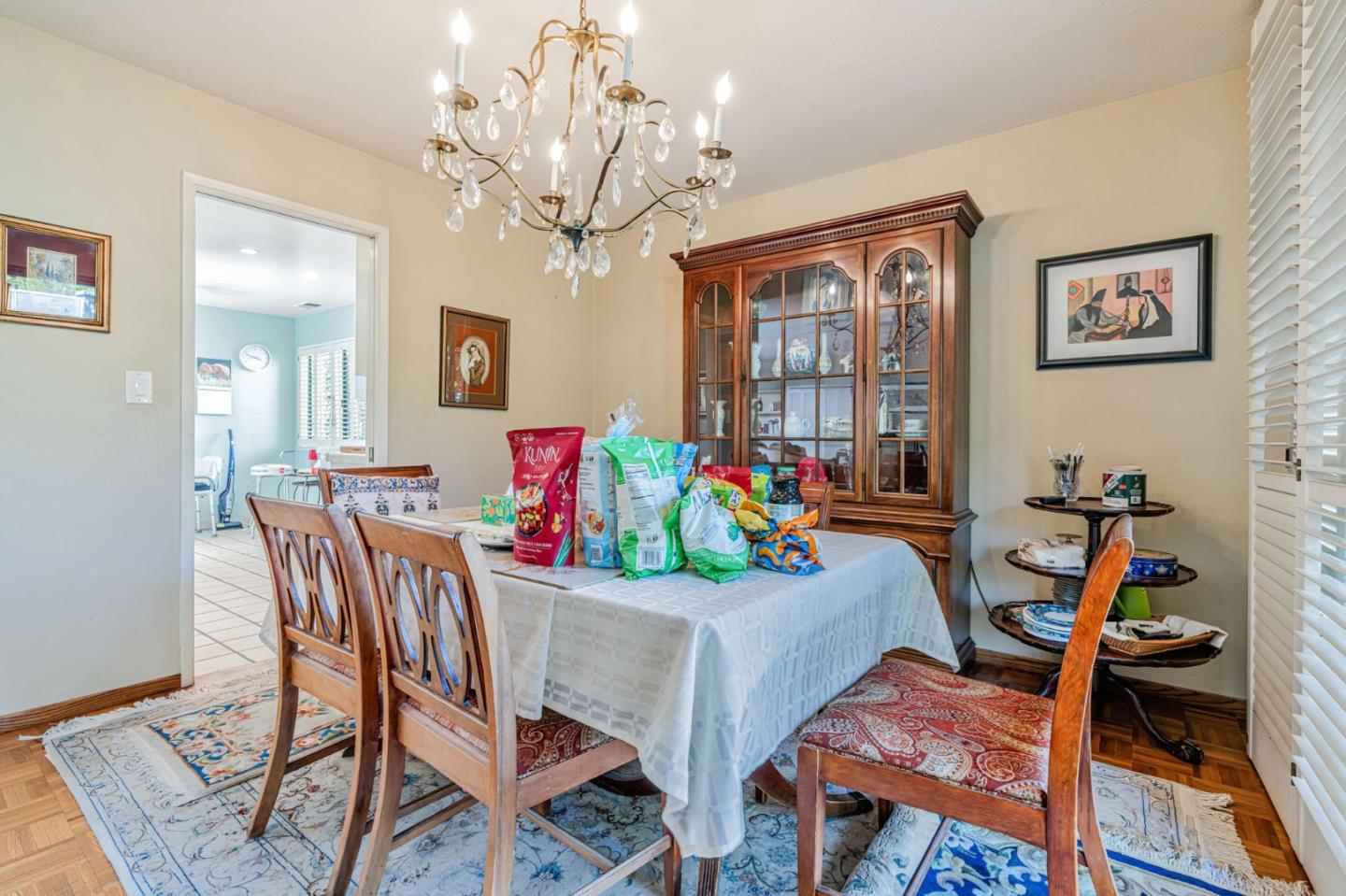 Detail Gallery Image 9 of 41 For 2445 Sharon Oaks Dr, Menlo Park,  CA 94025 - 2 Beds | 2 Baths