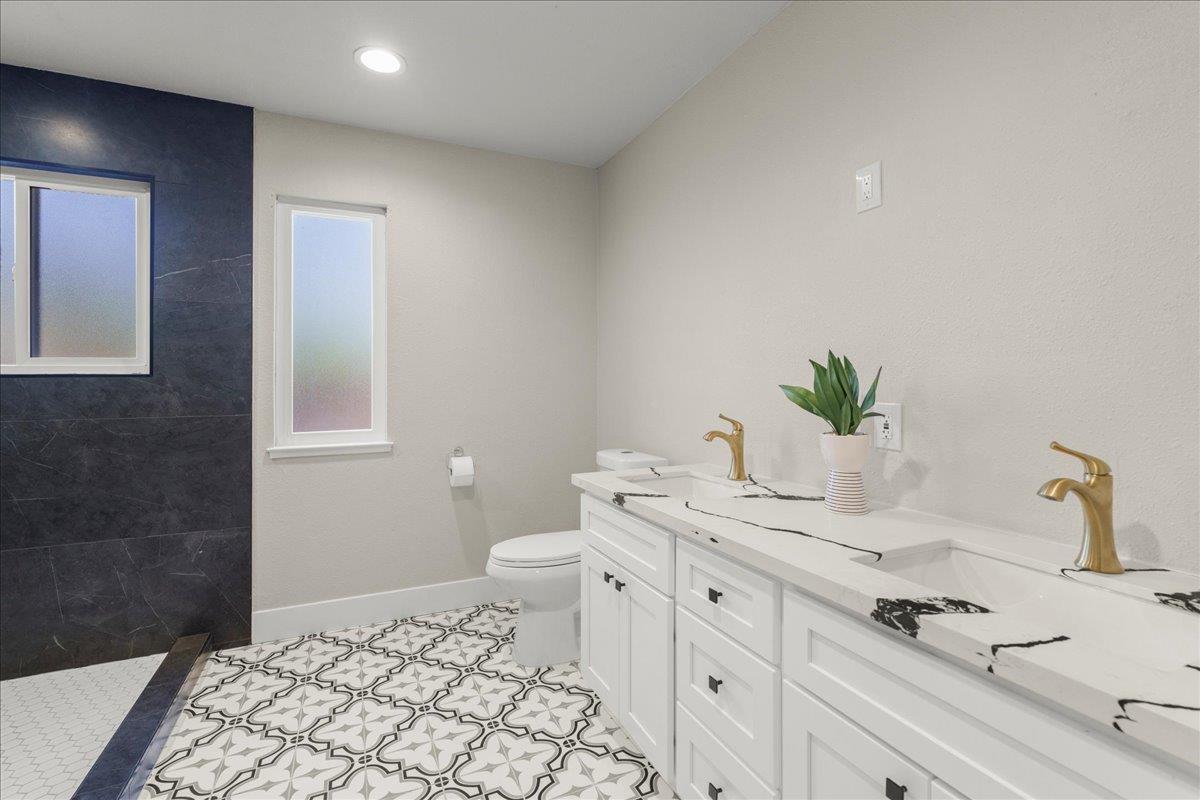 Detail Gallery Image 11 of 32 For 5868 Sentinel St, San Jose,  CA 95120 - 4 Beds | 2 Baths