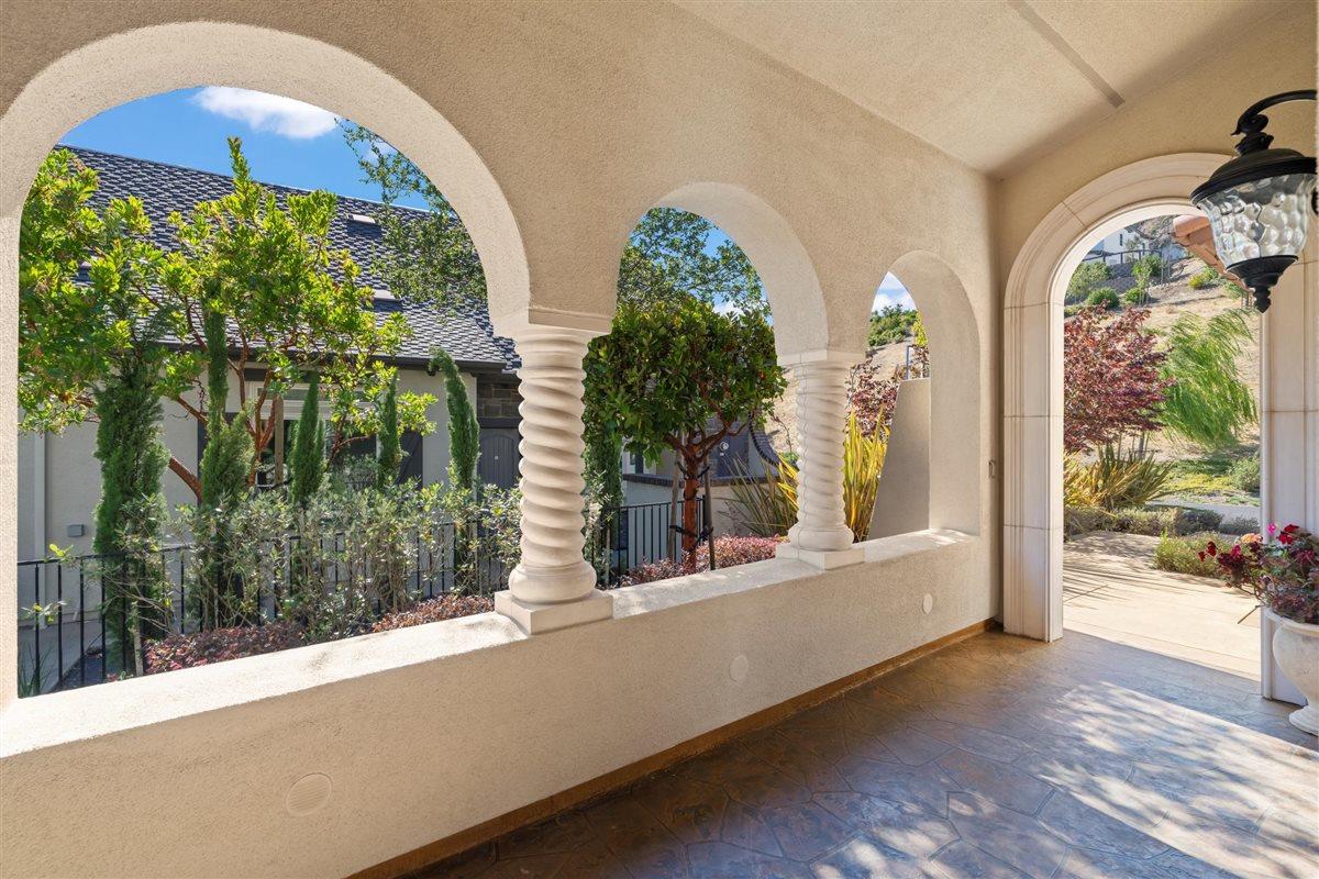 Detail Gallery Image 21 of 96 For 21 Bigleaf Rd, Orinda,  CA 94563 - 4 Beds | 4/1 Baths