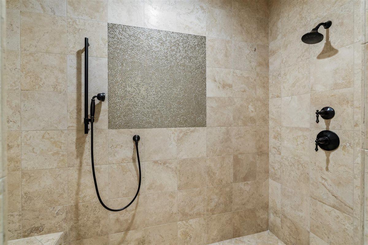 Detail Gallery Image 72 of 96 For 21 Bigleaf Rd, Orinda,  CA 94563 - 4 Beds | 4/1 Baths