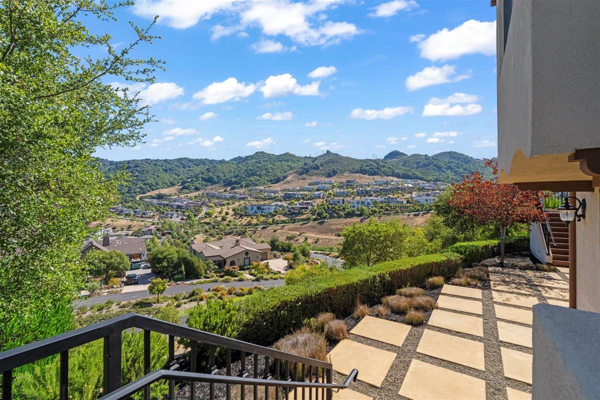 Detail Gallery Image 94 of 96 For 21 Bigleaf Rd, Orinda,  CA 94563 - 4 Beds | 4/1 Baths