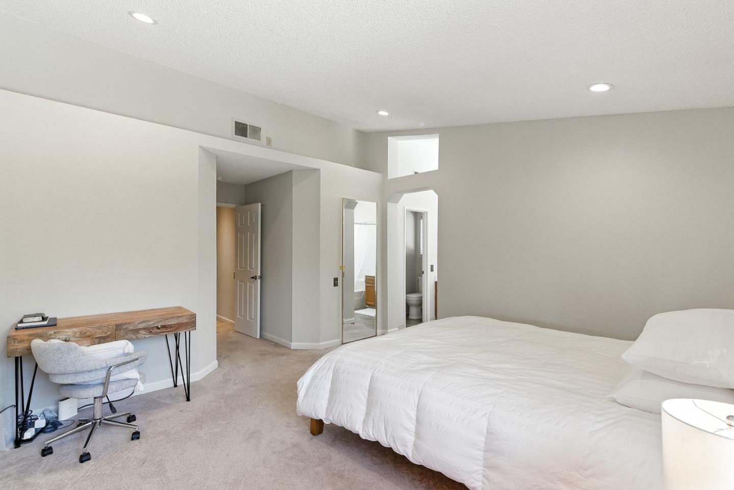 Detail Gallery Image 10 of 29 For 1415 Quail Walk Dr, Gilroy,  CA 95020 - 3 Beds | 2 Baths