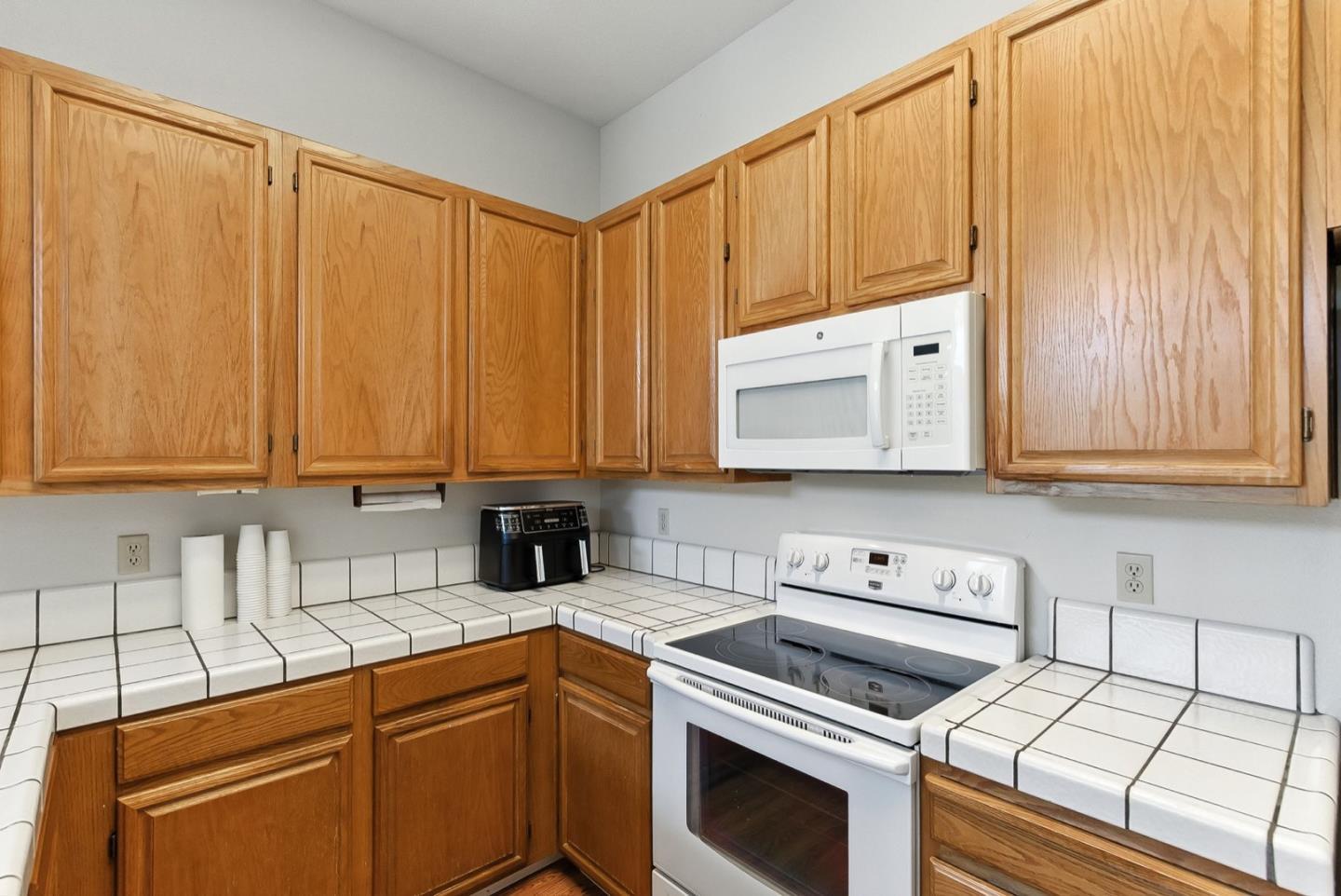 Detail Gallery Image 17 of 29 For 1415 Quail Walk Dr, Gilroy,  CA 95020 - 3 Beds | 2 Baths