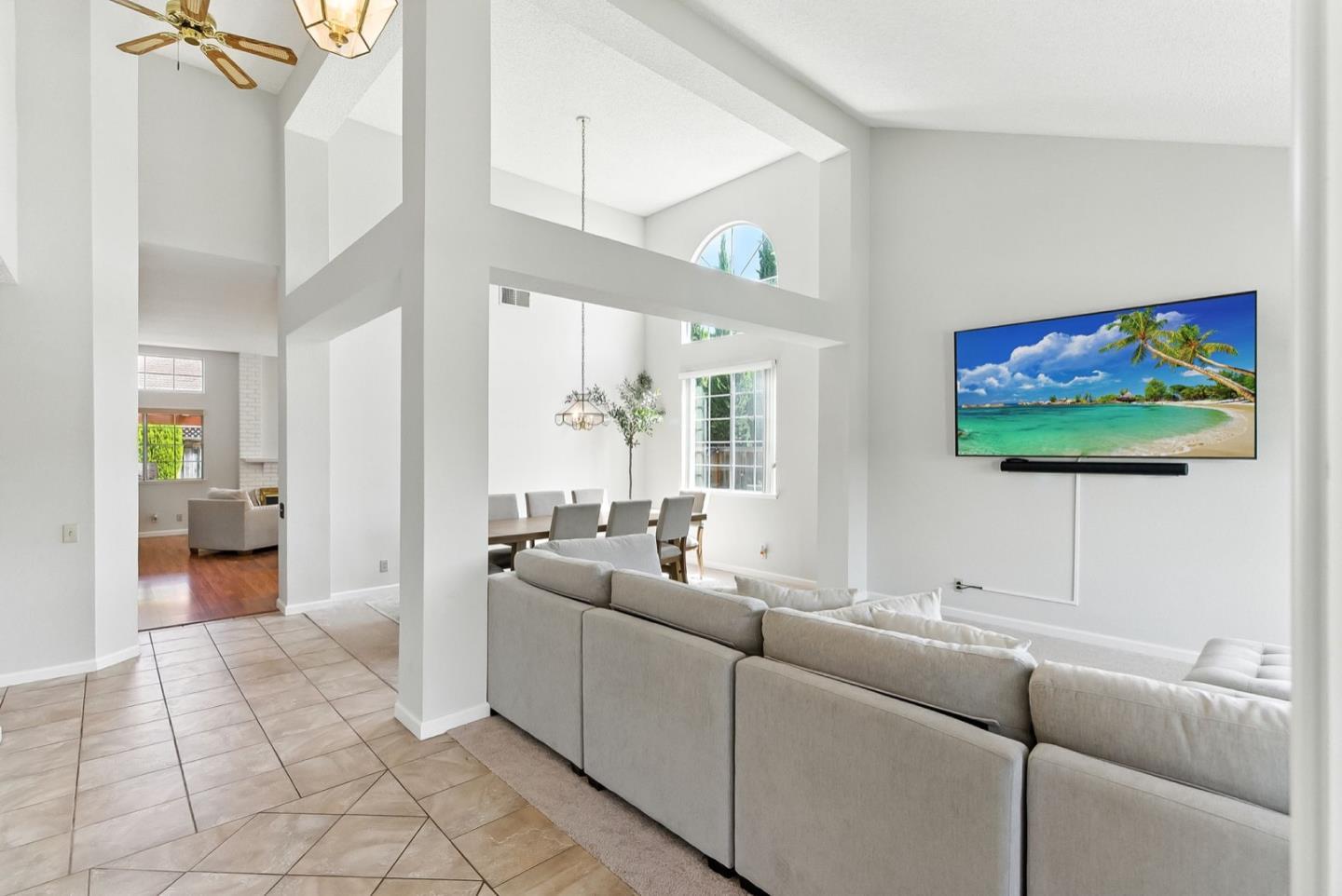 Detail Gallery Image 5 of 29 For 1415 Quail Walk Dr, Gilroy,  CA 95020 - 3 Beds | 2 Baths
