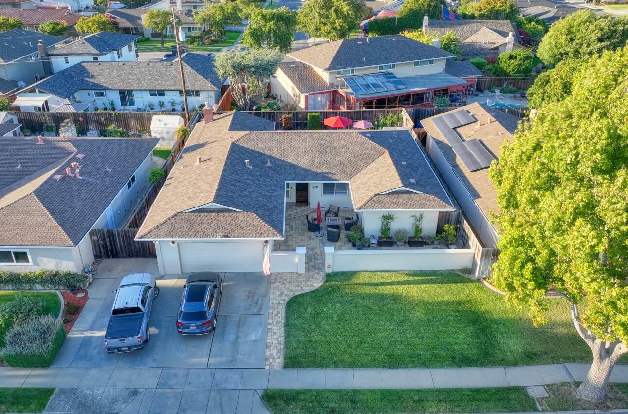 Detail Gallery Image 3 of 43 For 731 La Mesa Dr, Salinas,  CA 93901 - 4 Beds | 2/1 Baths