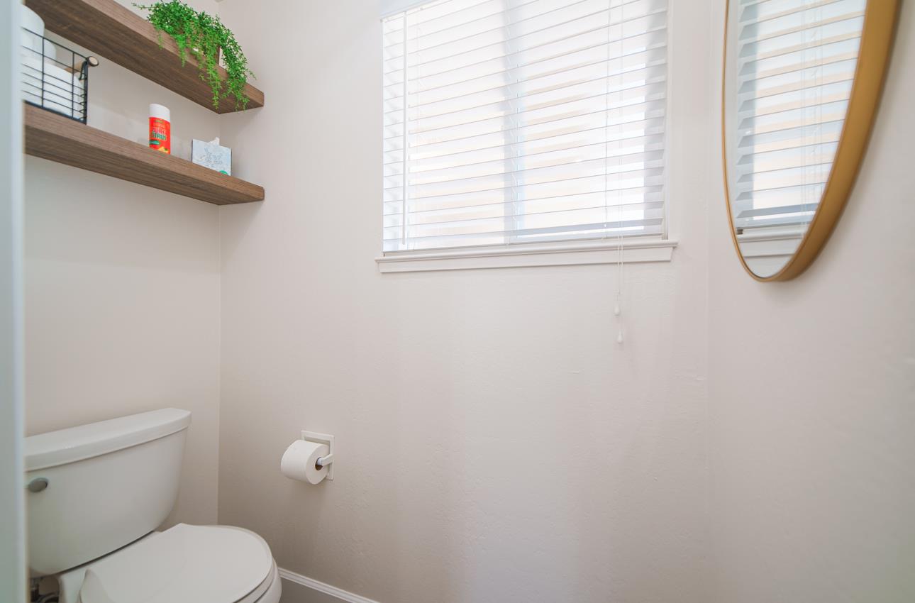 Detail Gallery Image 34 of 43 For 731 La Mesa Dr, Salinas,  CA 93901 - 4 Beds | 2/1 Baths