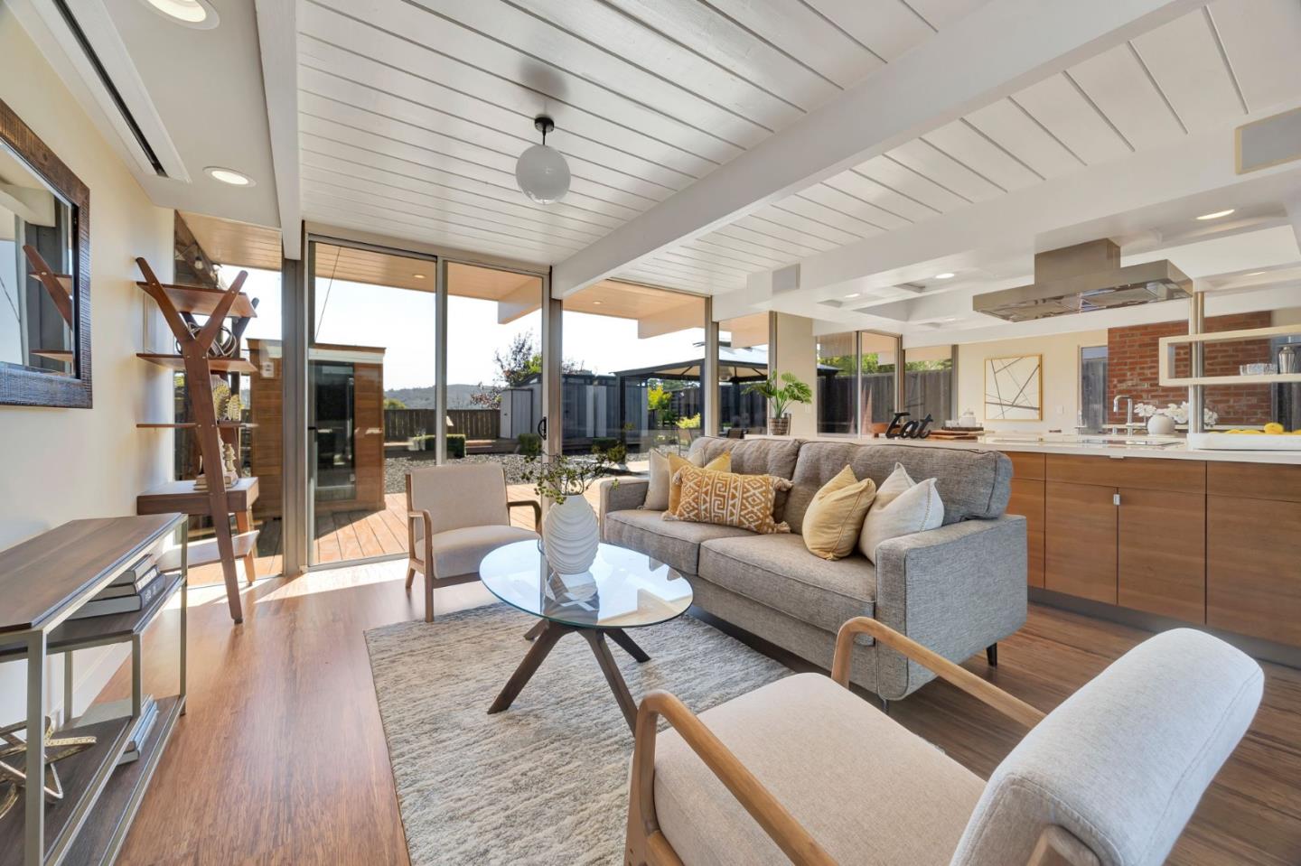 Detail Gallery Image 10 of 74 For 1984 Ticonderoga Dr, San Mateo,  CA 94402 - 4 Beds | 2 Baths