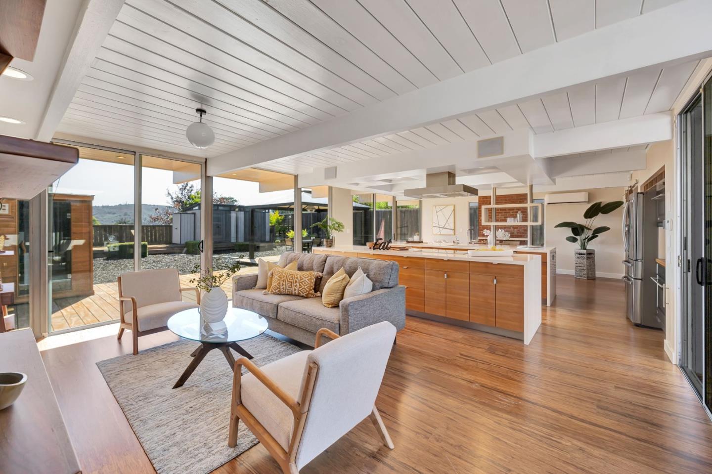 Detail Gallery Image 12 of 74 For 1984 Ticonderoga Dr, San Mateo,  CA 94402 - 4 Beds | 2 Baths
