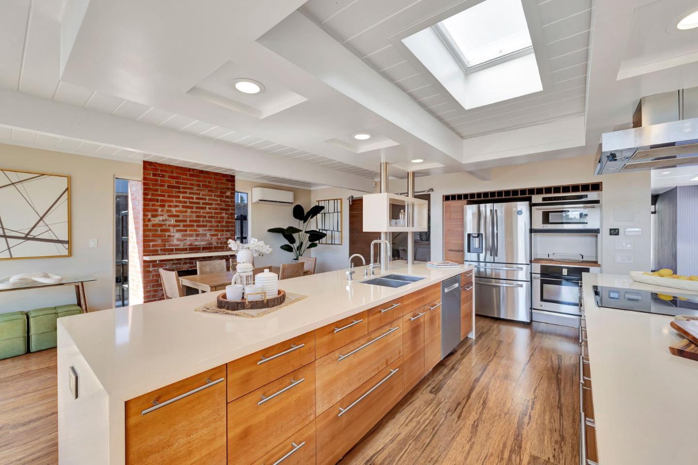 Detail Gallery Image 18 of 74 For 1984 Ticonderoga Dr, San Mateo,  CA 94402 - 4 Beds | 2 Baths