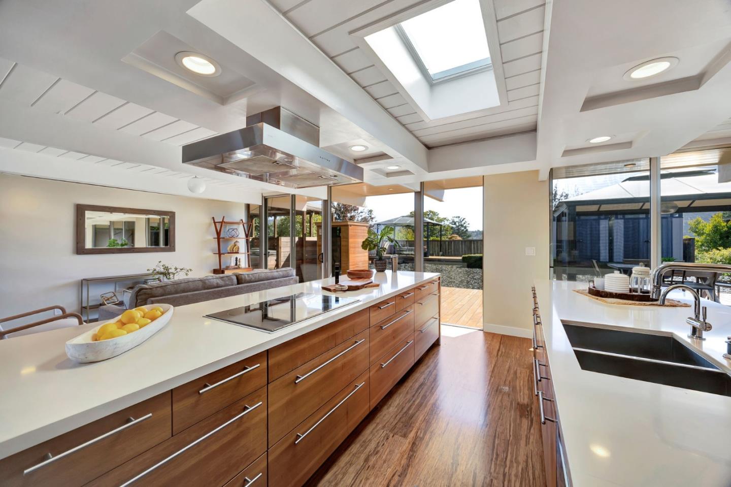 Detail Gallery Image 23 of 74 For 1984 Ticonderoga Dr, San Mateo,  CA 94402 - 4 Beds | 2 Baths