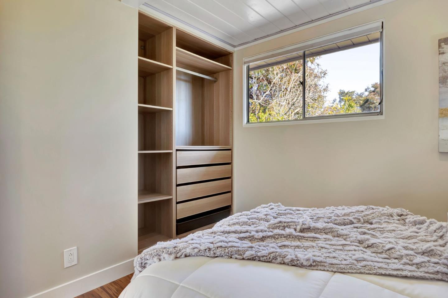 Detail Gallery Image 32 of 74 For 1984 Ticonderoga Dr, San Mateo,  CA 94402 - 4 Beds | 2 Baths