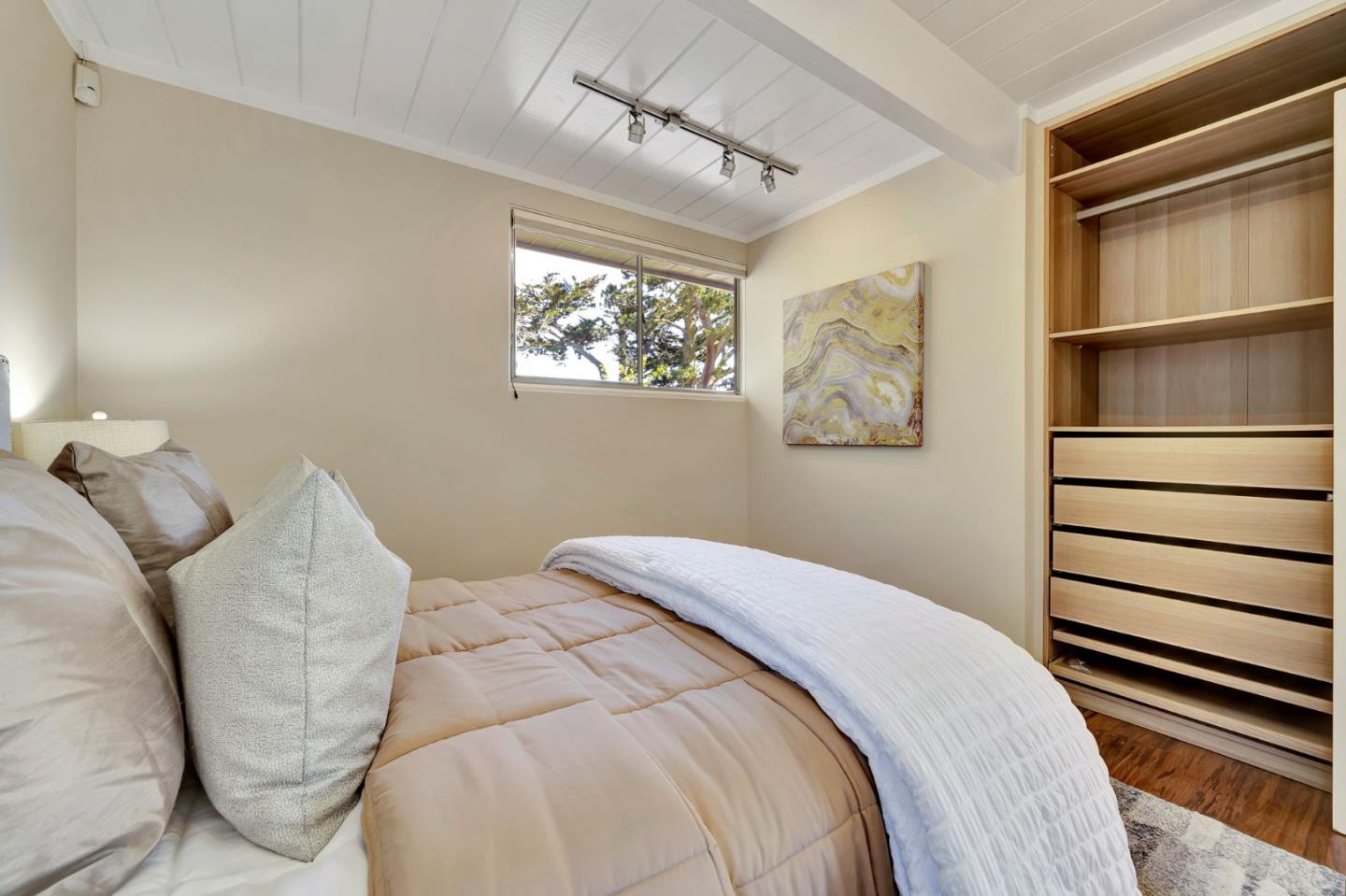 Detail Gallery Image 34 of 74 For 1984 Ticonderoga Dr, San Mateo,  CA 94402 - 4 Beds | 2 Baths