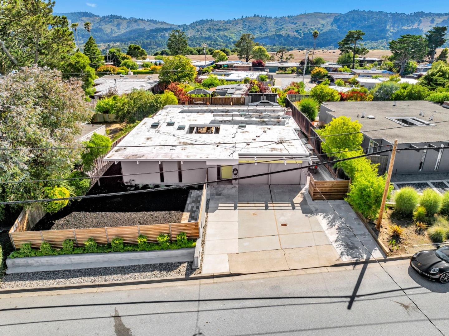 Detail Gallery Image 64 of 74 For 1984 Ticonderoga Dr, San Mateo,  CA 94402 - 4 Beds | 2 Baths
