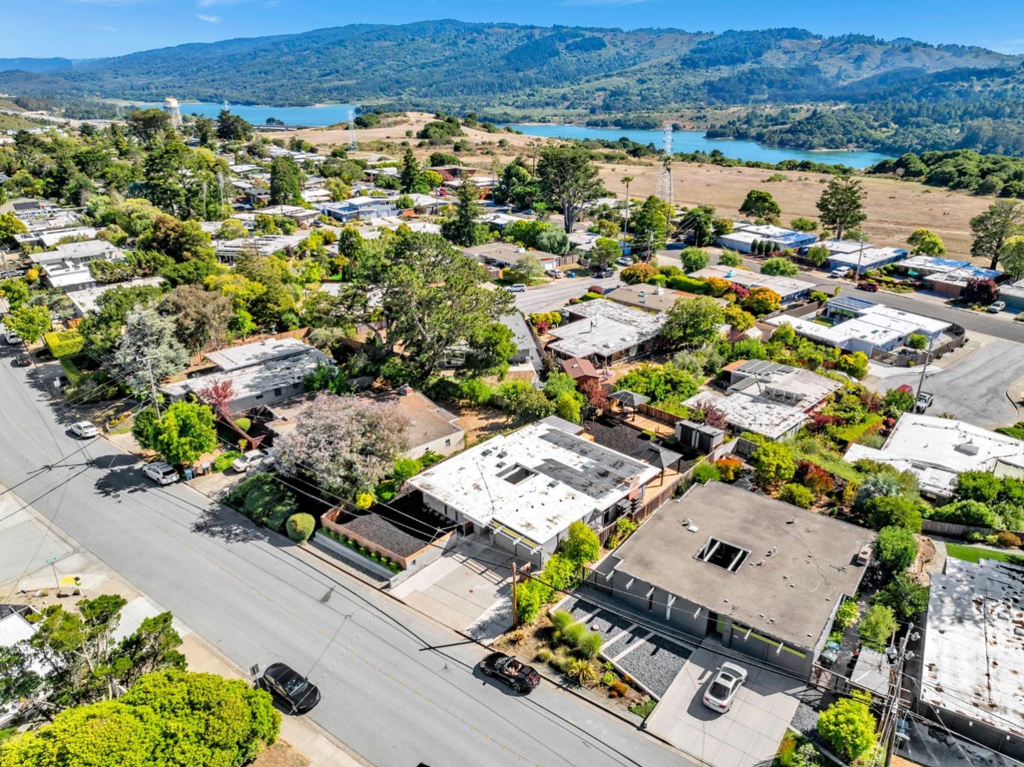 Detail Gallery Image 66 of 74 For 1984 Ticonderoga Dr, San Mateo,  CA 94402 - 4 Beds | 2 Baths
