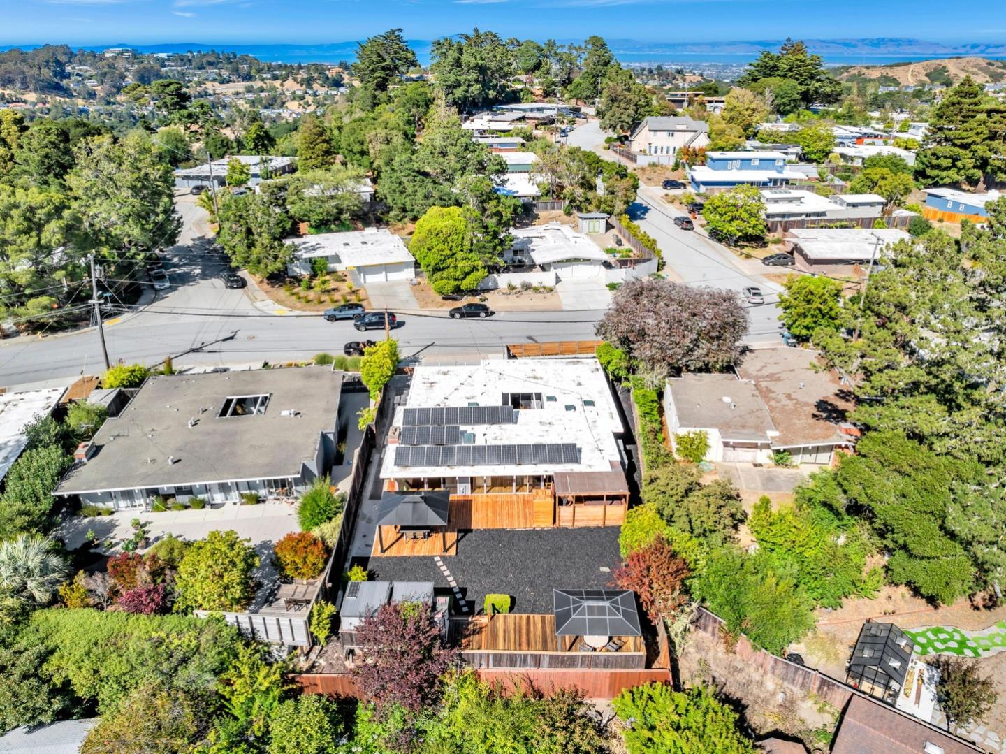 Detail Gallery Image 68 of 74 For 1984 Ticonderoga Dr, San Mateo,  CA 94402 - 4 Beds | 2 Baths