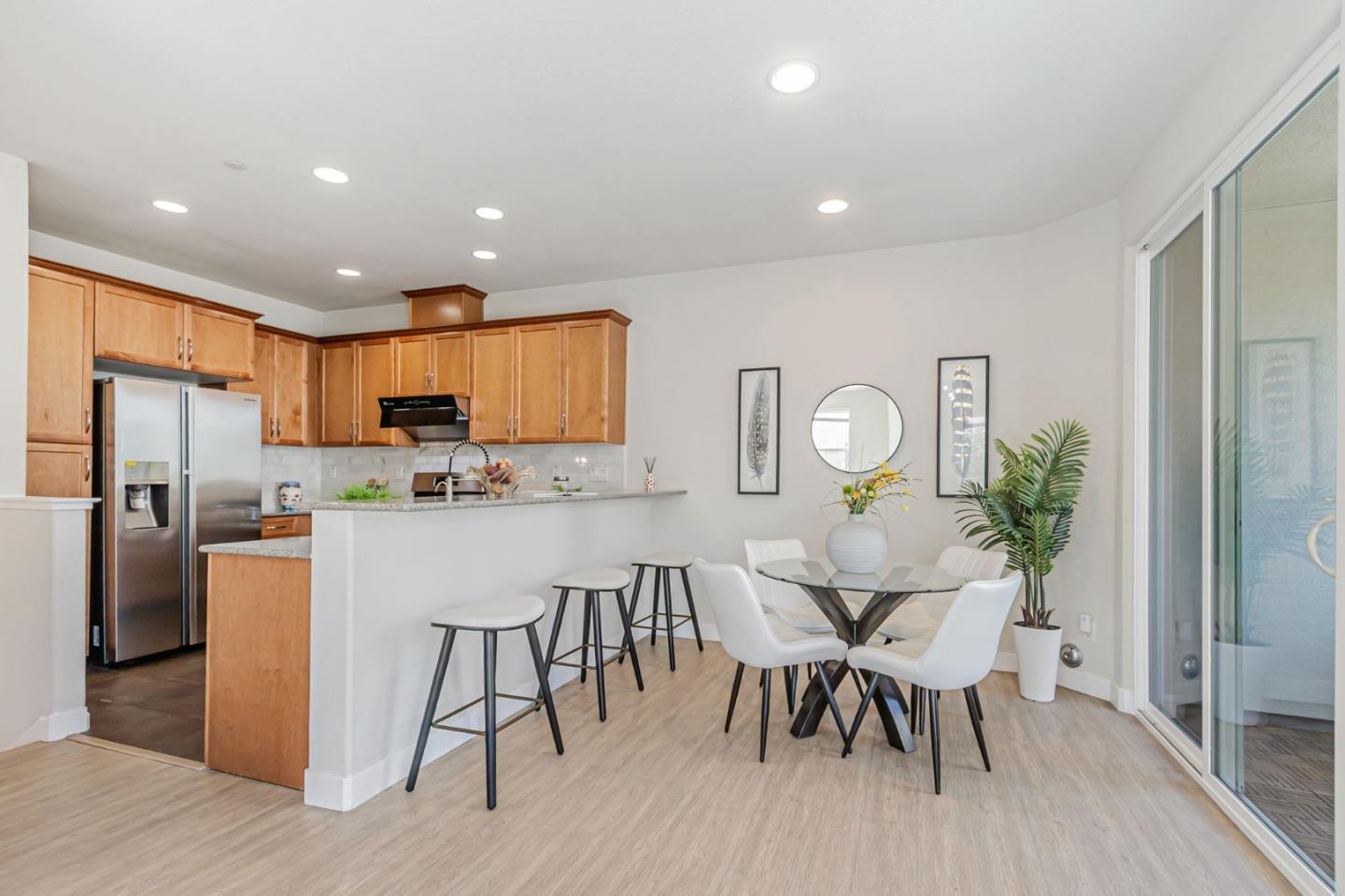Detail Gallery Image 11 of 33 For 1116 Genco Ter, San Jose,  CA 95133 - 2 Beds | 2/1 Baths