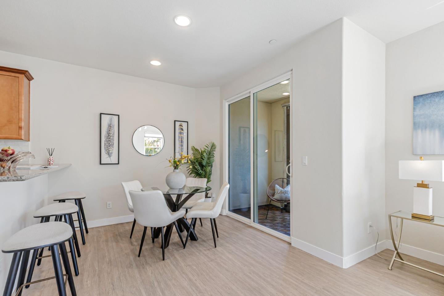 Detail Gallery Image 12 of 33 For 1116 Genco Ter, San Jose,  CA 95133 - 2 Beds | 2/1 Baths