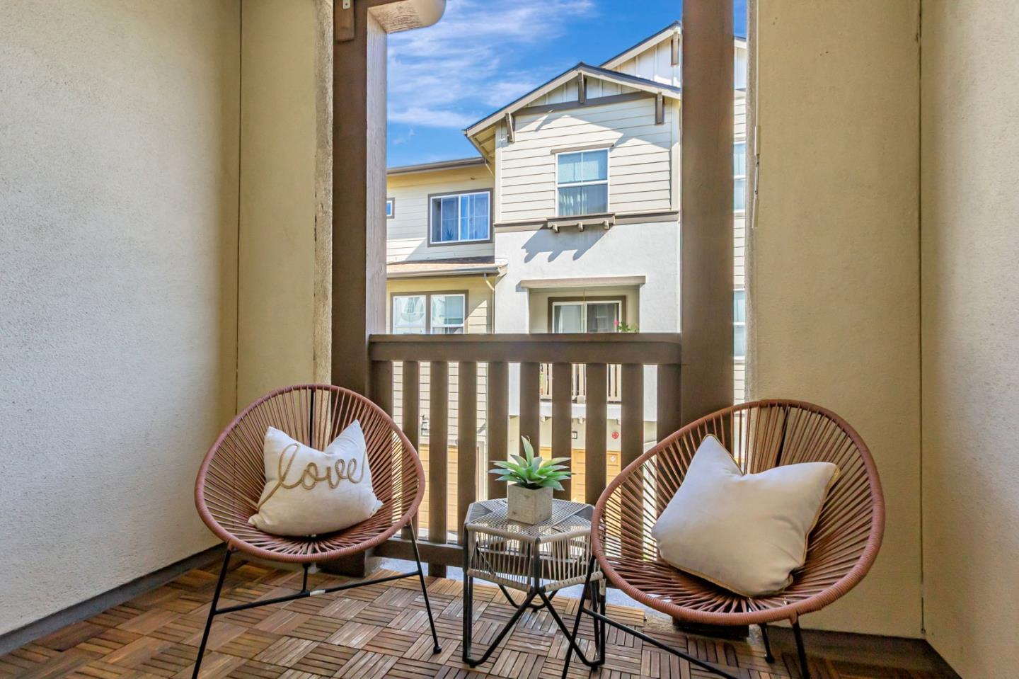 Detail Gallery Image 13 of 33 For 1116 Genco Ter, San Jose,  CA 95133 - 2 Beds | 2/1 Baths