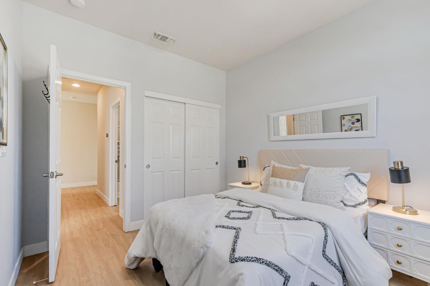 Detail Gallery Image 18 of 33 For 1116 Genco Ter, San Jose,  CA 95133 - 2 Beds | 2/1 Baths