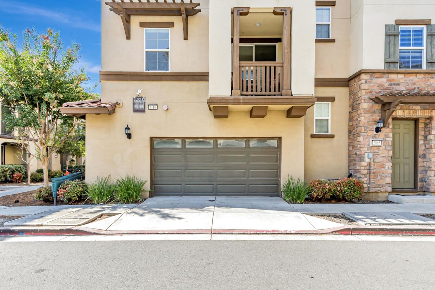 Detail Gallery Image 26 of 33 For 1116 Genco Ter, San Jose,  CA 95133 - 2 Beds | 2/1 Baths