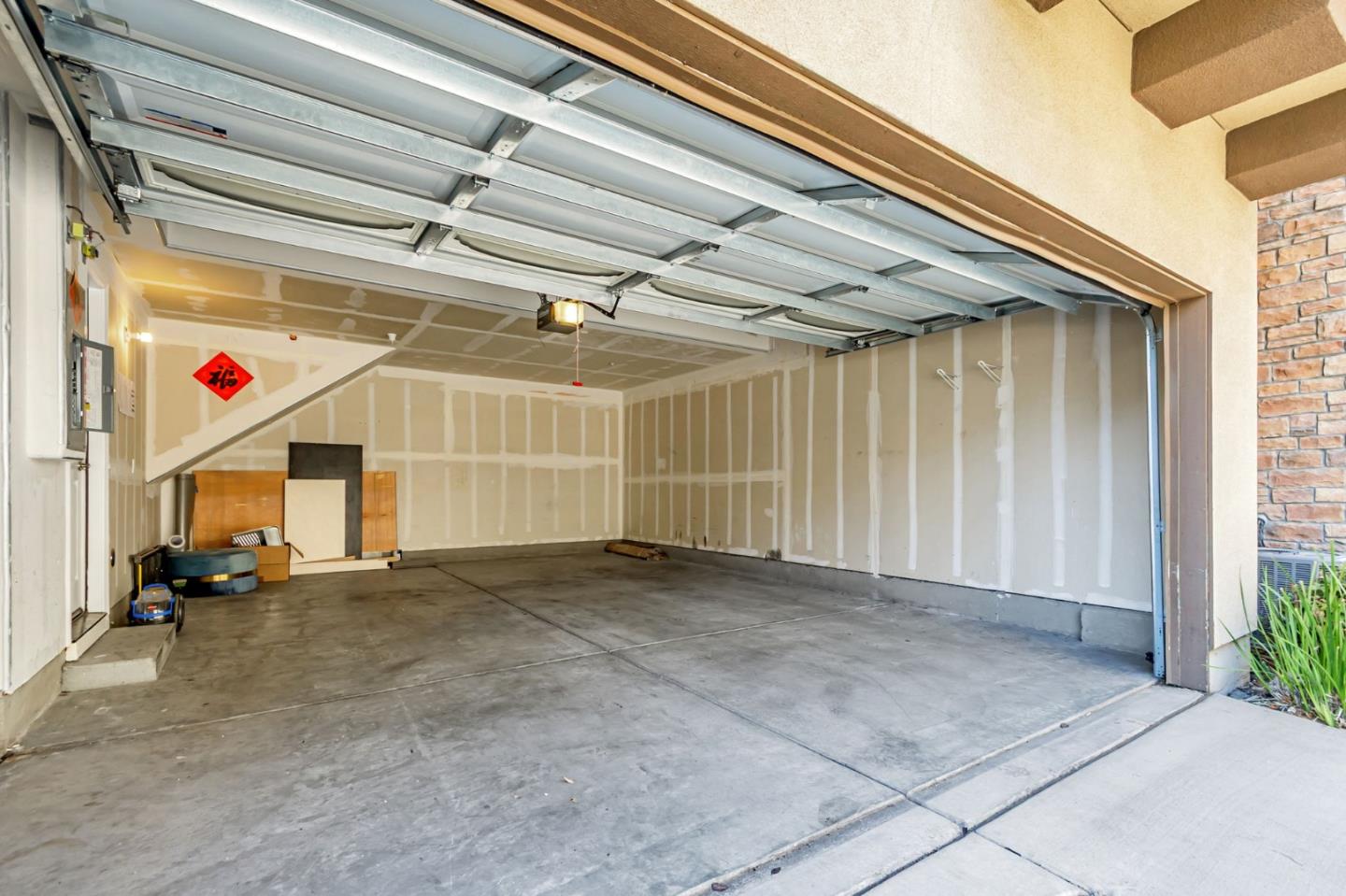 Detail Gallery Image 27 of 33 For 1116 Genco Ter, San Jose,  CA 95133 - 2 Beds | 2/1 Baths
