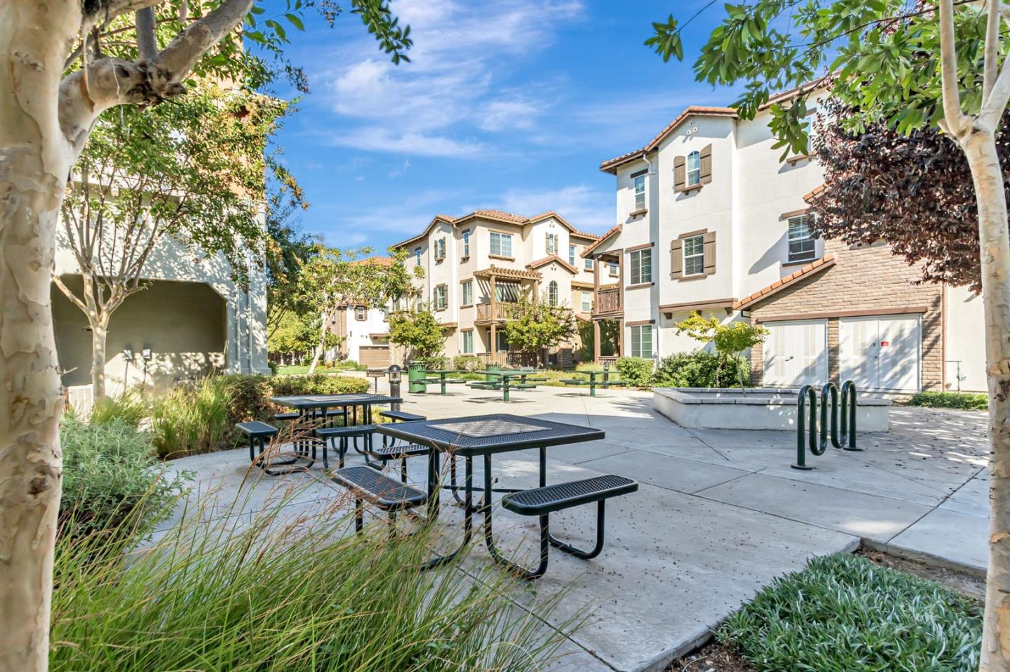 Detail Gallery Image 29 of 33 For 1116 Genco Ter, San Jose,  CA 95133 - 2 Beds | 2/1 Baths