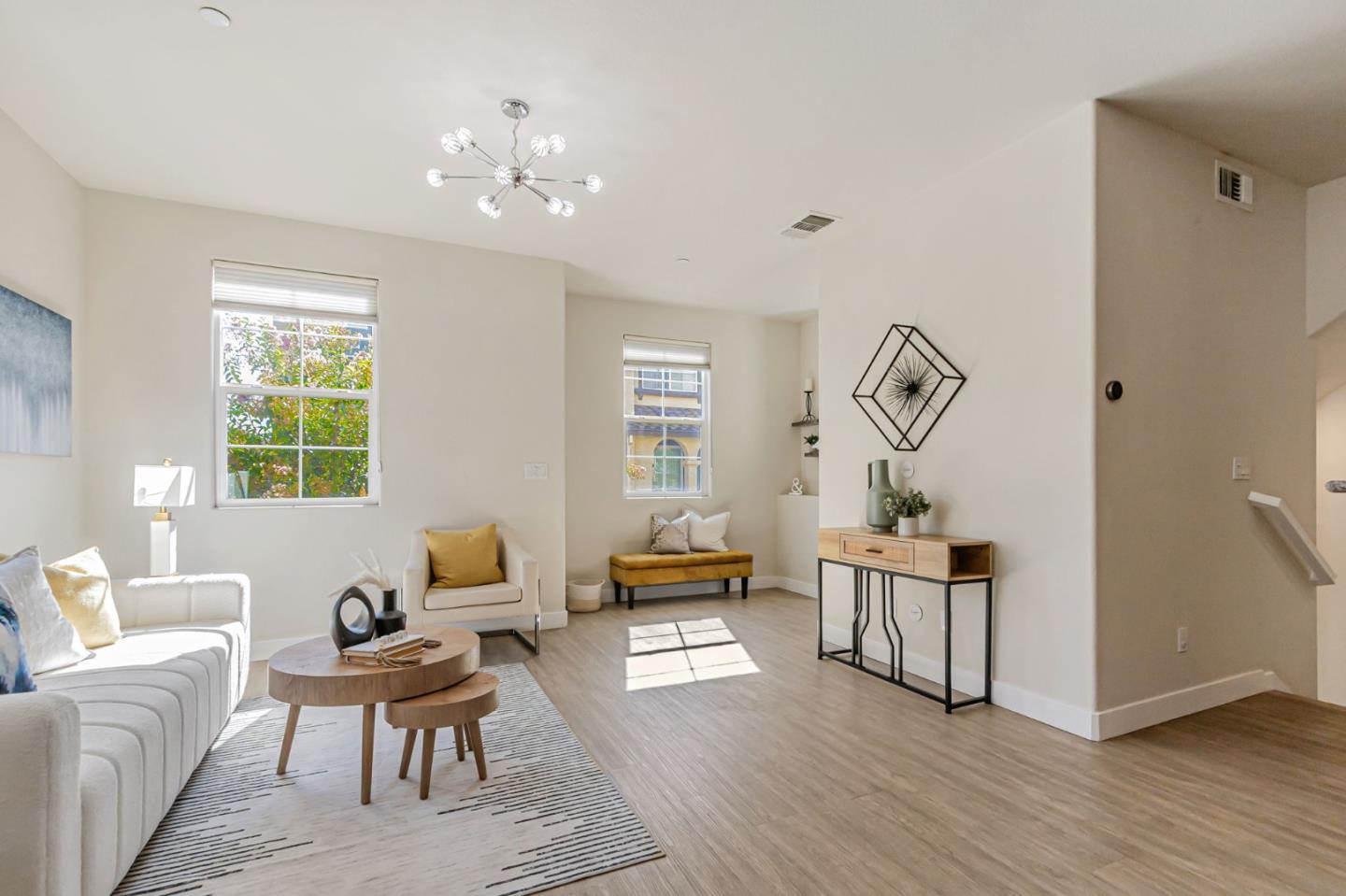Detail Gallery Image 4 of 33 For 1116 Genco Ter, San Jose,  CA 95133 - 2 Beds | 2/1 Baths