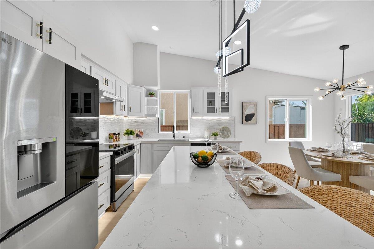 Detail Gallery Image 13 of 60 For 6928 Burning Tree Ct, San Jose,  CA 95119 - 4 Beds | 2 Baths