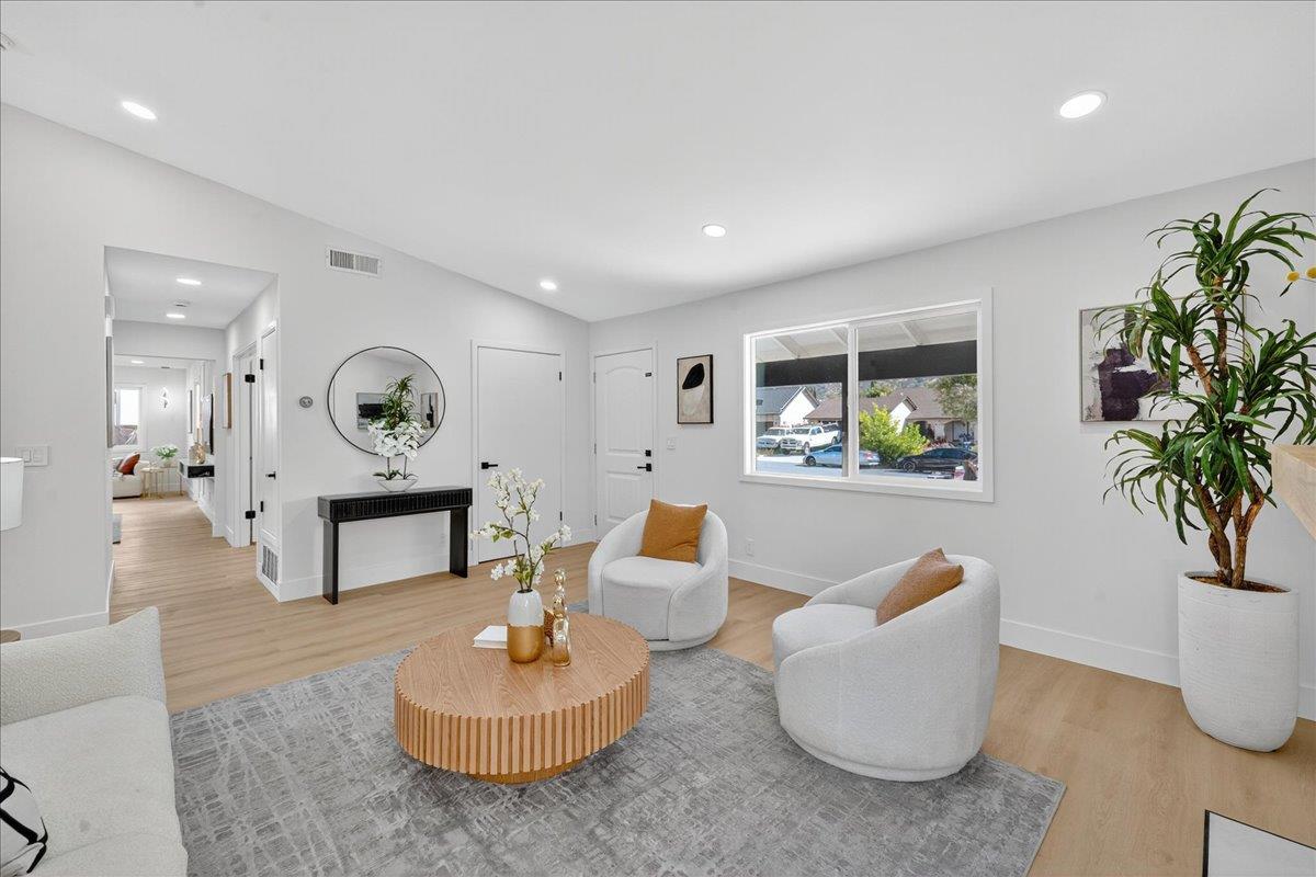 Detail Gallery Image 8 of 60 For 6928 Burning Tree Ct, San Jose,  CA 95119 - 4 Beds | 2 Baths