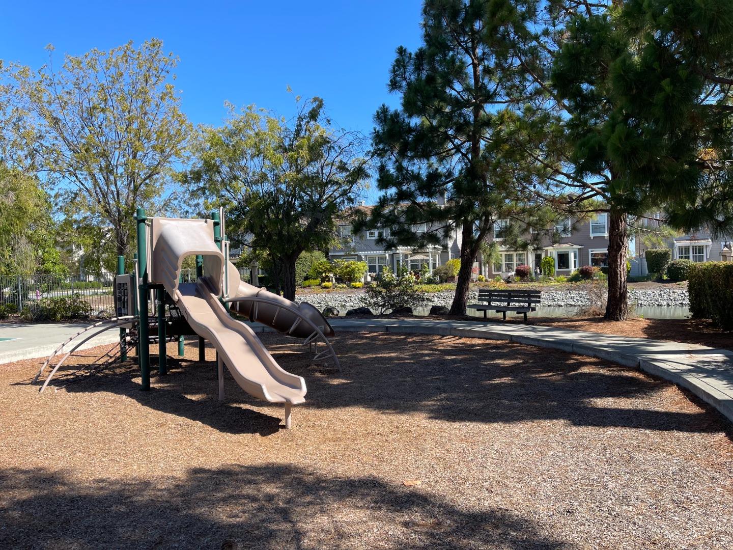 Detail Gallery Image 27 of 28 For 1065 Rockport Ave, Redwood City,  CA 94065 - 5 Beds | 3 Baths
