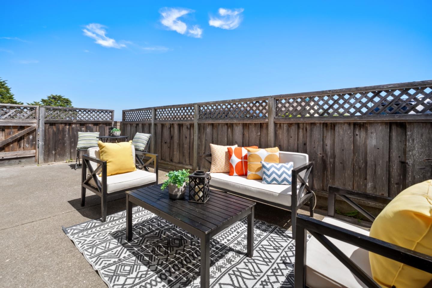 Detail Gallery Image 25 of 34 For 2768 Kilconway Ln, South San Francisco,  CA 94080 - 2 Beds | 1 Baths