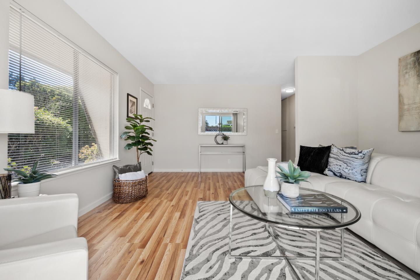 Detail Gallery Image 5 of 34 For 2768 Kilconway Ln, South San Francisco,  CA 94080 - 2 Beds | 1 Baths