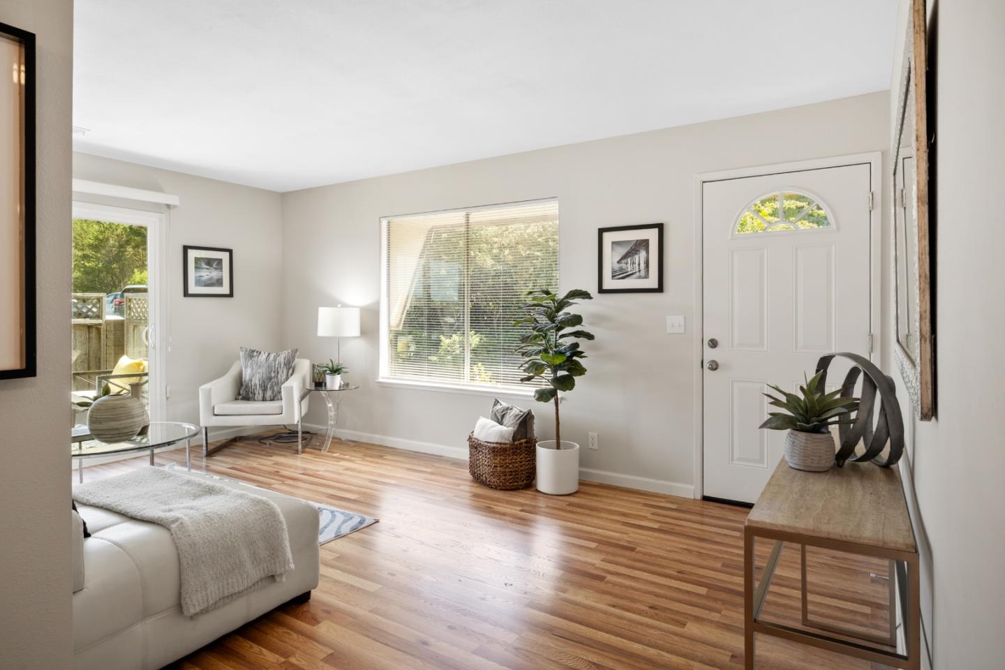 Detail Gallery Image 6 of 34 For 2768 Kilconway Ln, South San Francisco,  CA 94080 - 2 Beds | 1 Baths
