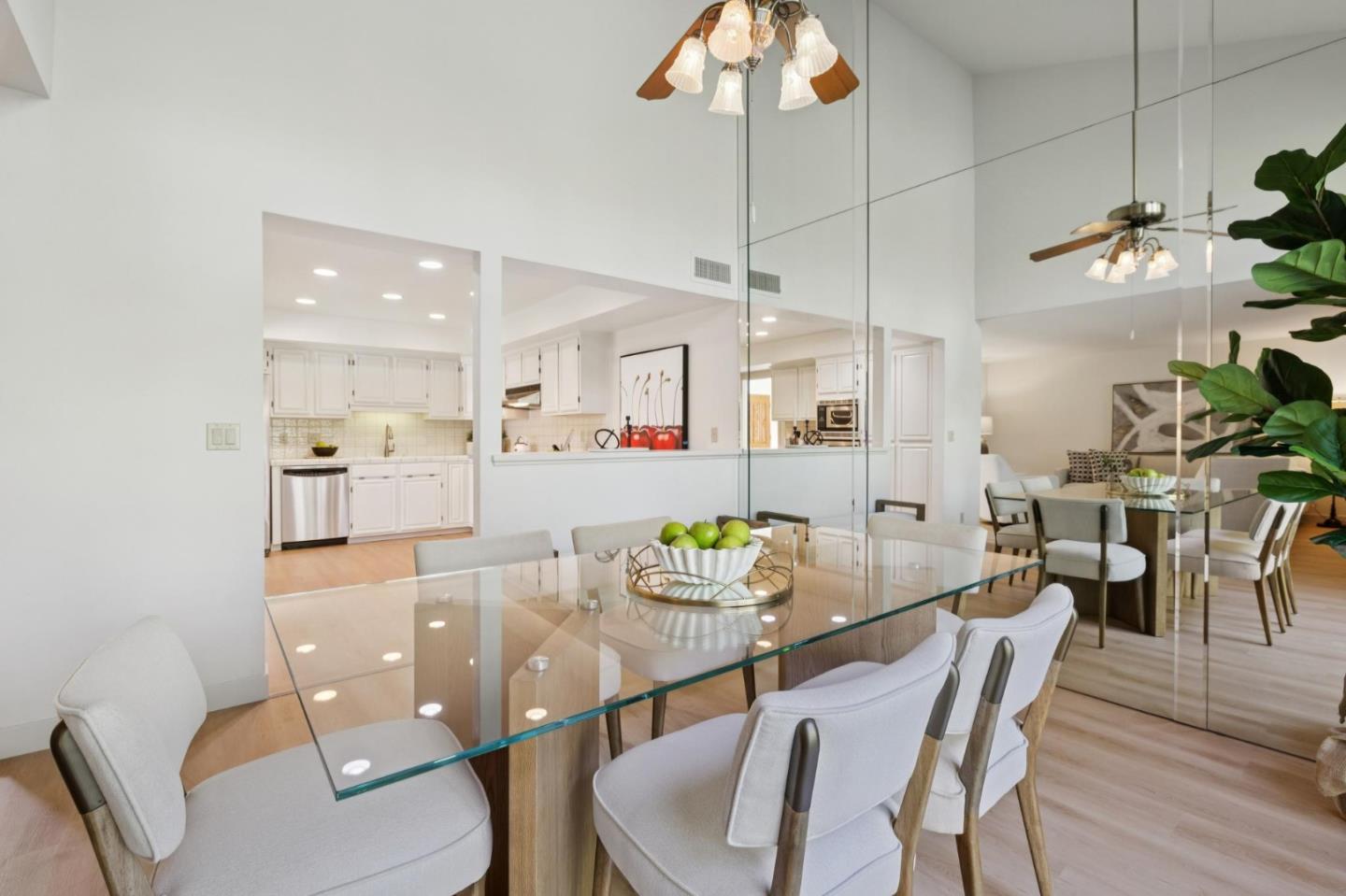 Detail Gallery Image 25 of 72 For 105 Rio Vista, Los Gatos,  CA 95032 - 3 Beds | 3 Baths