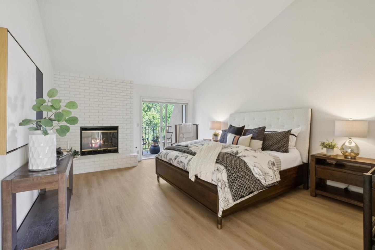 Detail Gallery Image 31 of 72 For 105 Rio Vista, Los Gatos,  CA 95032 - 3 Beds | 3 Baths