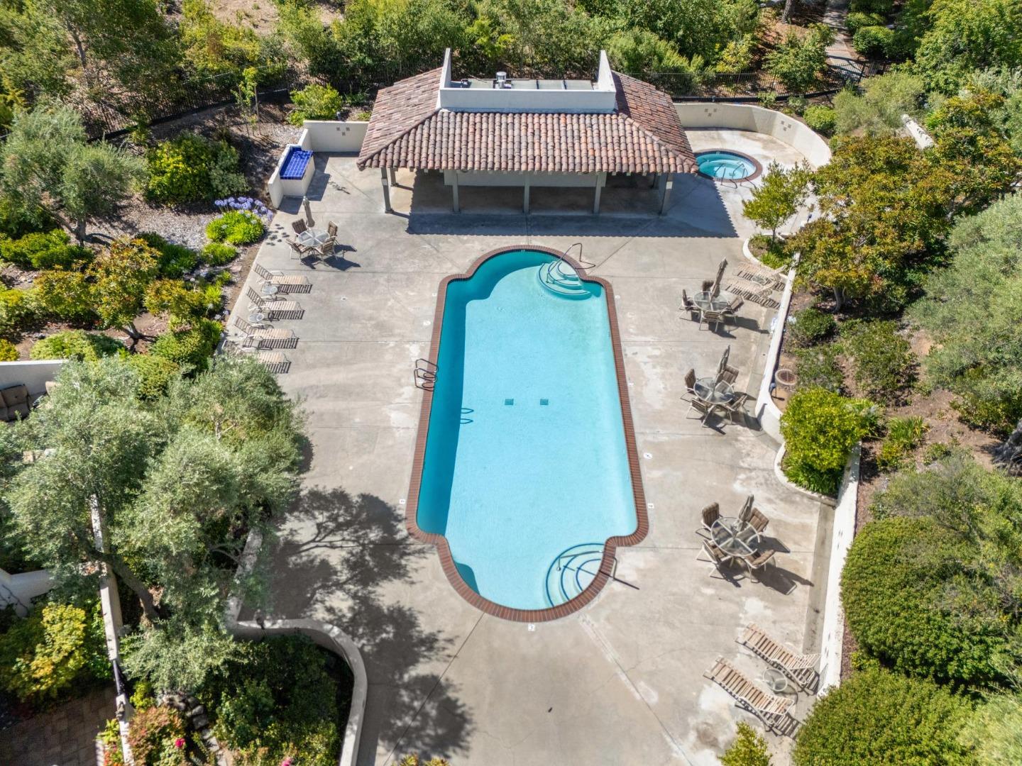 Detail Gallery Image 54 of 72 For 105 Rio Vista, Los Gatos,  CA 95032 - 3 Beds | 3 Baths