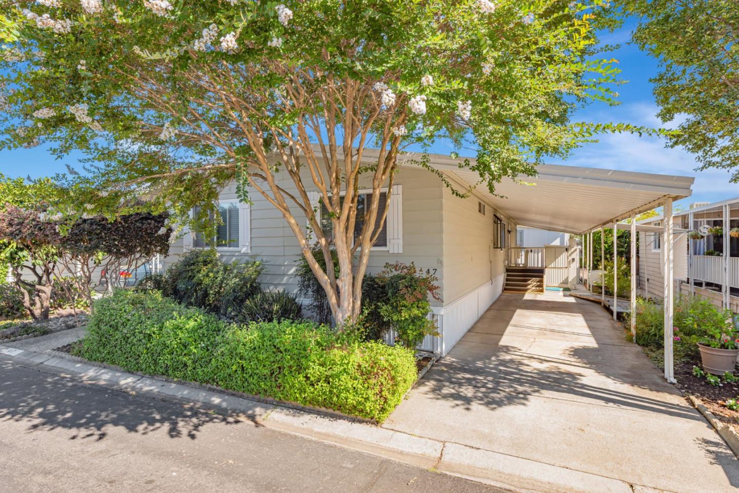Detail Gallery Image 2 of 25 For 1445 Bascom Ave #47,  San Jose,  CA 95128 - 2 Beds | 2 Baths