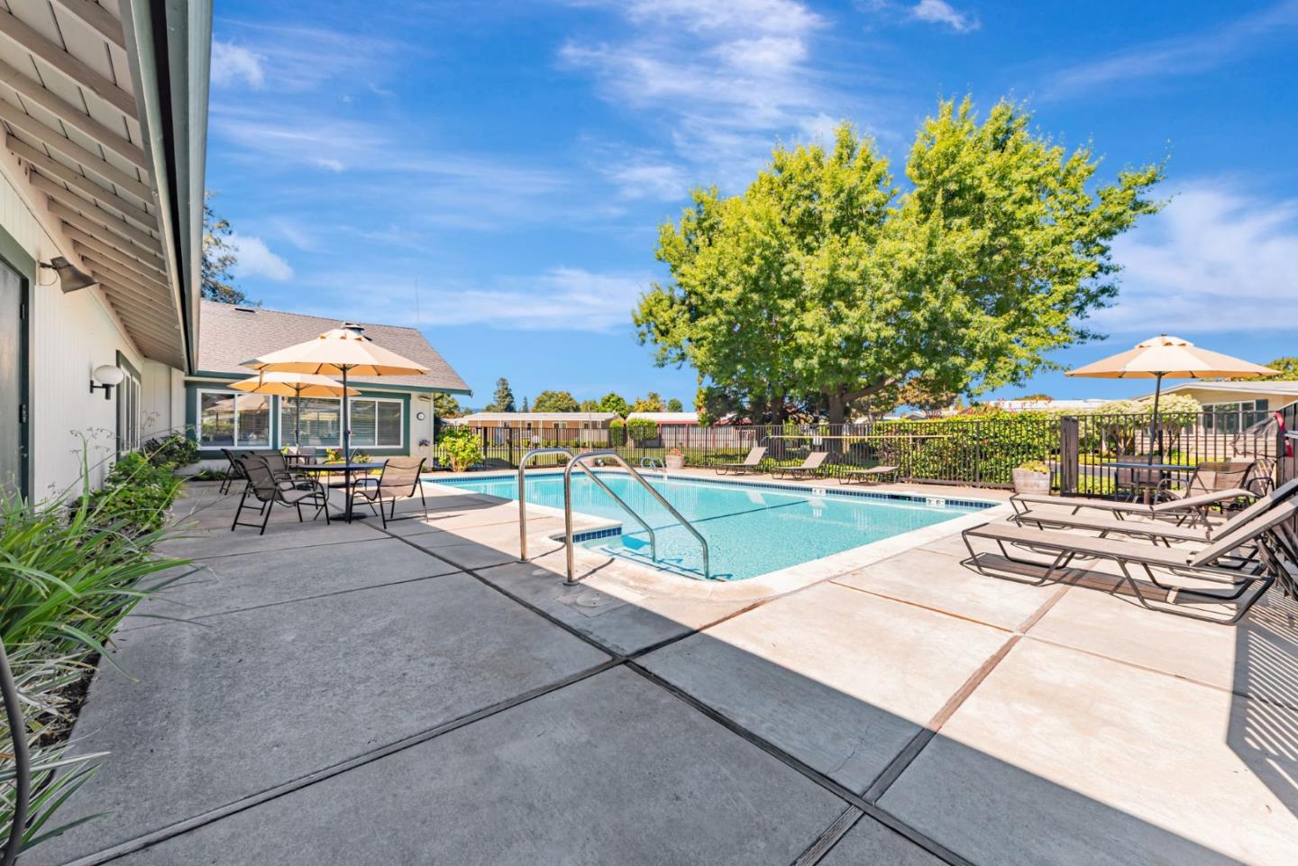 Detail Gallery Image 24 of 25 For 1445 Bascom Ave #47,  San Jose,  CA 95128 - 2 Beds | 2 Baths