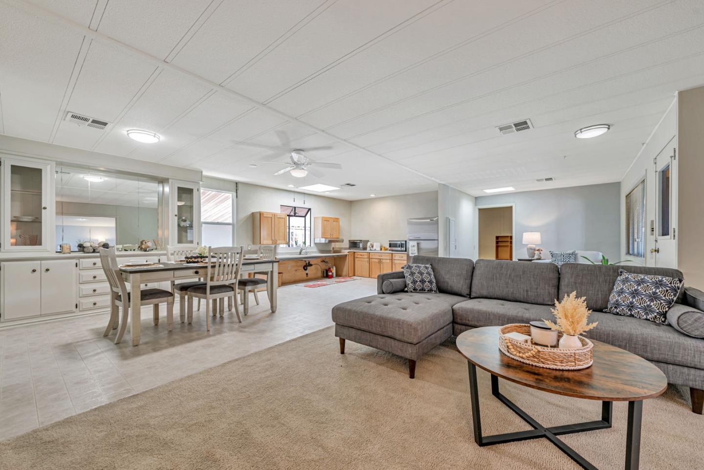 Detail Gallery Image 5 of 25 For 1445 Bascom Ave #47,  San Jose,  CA 95128 - 2 Beds | 2 Baths